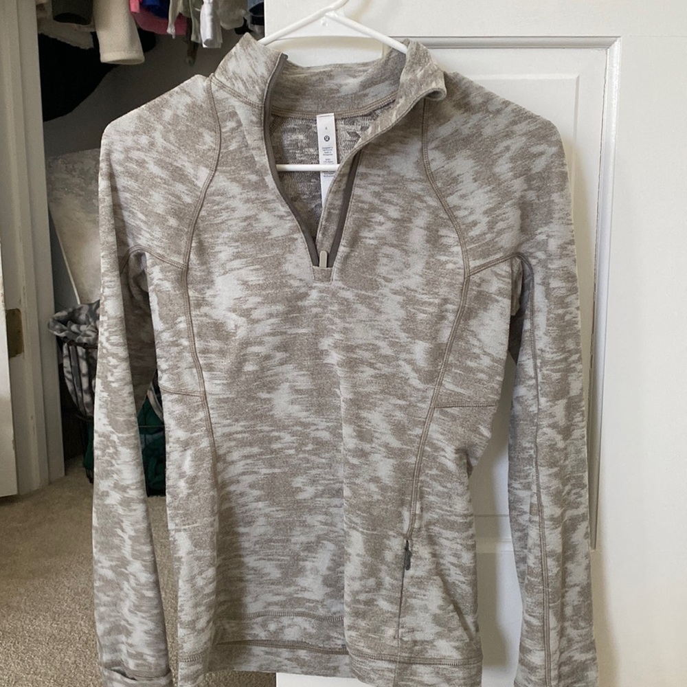 Lululemon zip up perfect condition